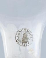 Üveg gyertyatartó, belsejében viasznyomokkal, m: 30,5 cm