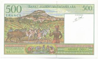 Madagaszkár 1996-2004. 500Fr T:I
Madagascar 1996-2004. 500 Francs C:UNC
Krause P#75b