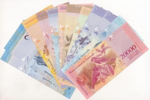 Venezuela 2007-2018. 2B-20.000B (12db, 10xklf, közte 2007. 2B (2x) sorszámkövető és 2016. 1000B (2x)...