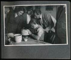 1948 Dinnyés Lajos (1901-1961) kisgazda politikus, miniszterelnök feleségének, Hegedűs Katalinnak és...