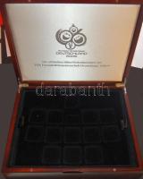 Nagyalakú éremtartó kazetta, 17 férőhellyel