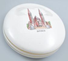 Aquincum bonbonier, Szeged, porcelán, kopásnyomokkal, belsejében tűzrepedés, jelzett. D: 10 cm