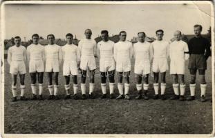 ~1950 Újpesti Előre FC labdarúgó csapata, focicsapat: Kakuszi József, Takács József, Takács Géza, Lenhardt, Fürling, Szöllösi László... / Hungarian football team, sport. photo (EK)
