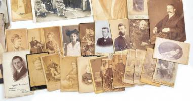 cca 1860-1924 Az erdélyi szász Bayer-család fotóhagyatéka, benne Klösz György, Borsos és Doctor fotó...