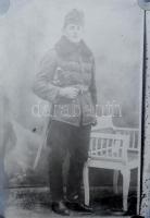 cca 1920-1940 Huszárok a Horthy-korszakból, 5 db negatív üveglemezen, 15x10 cm