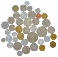 40db-os vegyes, magyar és külföldi érmetétel, közte forgalmi emlékpénzekkel T:1-2 40pcs mixed, Hungarian and foreign coin lot, within circulating commemorative coins C:UNC-XF