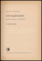 Sevcsik Jenő: Fényképezés. (Gép, anyag, felvétel). Ipari Szakkönyvtár. Bp., 1963, Műszaki Könyvkiadó...