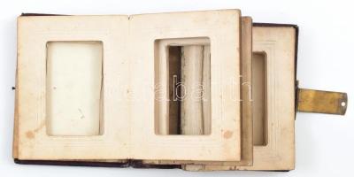 Rézveretes, csontberakásos antik fényképalbum, sérült, széteső állapotban, 14×11,5x5 cm