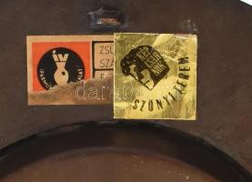 RL jelzéssel, iparművészeti, retró reliefes dísztál, réz, harcos figurák, kopásnyomokkal, d: 21 cm