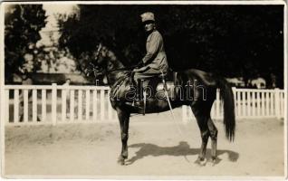 Olasz lovaskatona / Italian military, cavalryman. photo