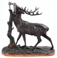 Jelzés nélkül: Szarvas. Öntöttvas, agancsai javítottak. m: 34cm