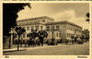Léva, Levice; városház / town hall, automobiles