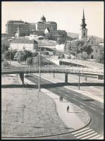 cca 1970 Budapest, kilátás a várra, jelzetlen fotó, 24×18 cm