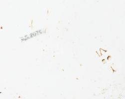 Holland fajansz tányéralátét, festett, kopásokkal, jelzett, d: 20 cm