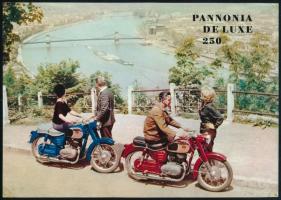 cca 1965 A Csepel Pannonia de Luxe 250 motorkerékpár három nyelvű képes termékismertetője, hátoldalon műszaki adatokkal, jó állapotban, 16,5×23,5 cm