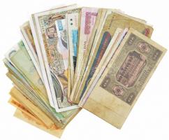 72db-os vegyes külföldi bankjegy tétel, közte Kína, Litvánia, Mexikó, Zaire stb. bankjegyei C:III-IV...