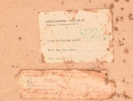 Mizser Pál (1941-): Csendélet. Olaj, farost, jelzett, hátoldalán Képcsarnok Vállalat címkéjével. Fel...