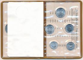 1980. 2f-10Ft 9xklf "Magyar Népköztársaság" forgalmi érméi középbarna műbőrtokban T:1
Ada...