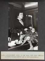 1975 MSZMP Budapest IX. kerületi Pártértekezlet, fotóalbum, 10 db feliratozott képpel, képméret: 8x1...