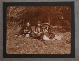 cca 1910 Fotóalbum 27 db képpel, sok fotó fürdőzőkről, családi képek, teniszező hölgyek, Margitszige...
