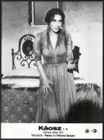 1984 ,,Káosz" című olasz film jelenetei és szereplői, 7 db vintage produkciós filmfotó, ezüst z...