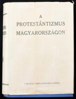 A protestantizmus Magyarországon. I-II. rész. (Egy kötetben.) Történeti és helyzetrajz. I. rész.: S. Szabó József: A protestantizmus Magyarországon. II. rész.: Baltazár Dezső-Czeglédy Emánuel et alii: A protestáns szellem hivatása a magyar nemzet életben. Sajtó alá rendezte: Vida Gyula. Bp.,1928, Bethlen Gábor Szövetség. Kiadói aranyozott egészvászon-kötés, hibátlan borítóval és kiadói védőpapírral.