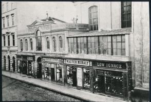 cca 1880 Budapest, Klösz György fényképész műterme a Hatvani utca 1-ben (ma Kossuth Lajos utca), a Ferencesek temploma oldalában, 1 db később készült (cca 1980) fotó, ezüst zselatinos fotópapíron, 16x23,3 cm