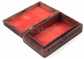 Faragott fa doboz, jó állapotban, 20x12x6 cm