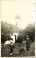 Rónaszék, Costiui (Máramaros); Római katolikus templom, levente fiúk / church, boys of Levente, the Hungarian Paramilitary Youth Organization. photo