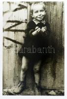 Csorba, Csilla: Photographes Hongroises. 1900-1945. [Magyar fotográfusnők.] Bp., 2001., Enciklopédia...