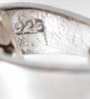 Ezüst (Ag) nyaklánc, köves kereszttel, jelzett, h: 45 cm, bruttó: 22,6 g