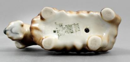 Zsolnay Skót Terrier, kézzel festett, jelzett, hibátlan, m:6 cm, h:9 cm