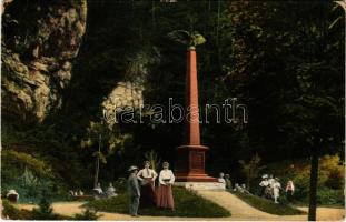 1911 Körmöcbánya, Kremnitz, Kremnica; Zólyomvölgyi Honvéd emlék. Ritter Lipót J. kiadása / military heroes statue (Rb)