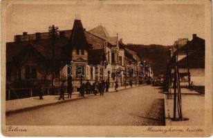 Zsolna, Zilina; Masarykova trieda / tér / square (EB)