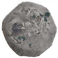 Ausztria ~1200. Friesachi Denar Ag (0,65g) T:2- Austria ~1200. Friesach Denar Ag (0,65g) C:VF