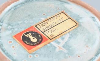 Fórizsné Sárai Erzsébet: Váza. Színes mázakkal festett kerámia, jelzett, apró mázlepattanás a száján...