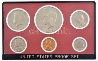 Amerikai Egyesült Államok 1973S 1c - 1$ (6xklf) proof szett eredeti műanyag dísztokban T:PP patina, a tok sérült USA 1973S. 1 Cent -1 Dollar (6xdiff) United States Proof Set in original plastic hardcase C:PP patina, the case is damaged