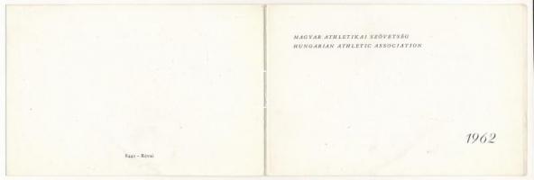 Budapest I. Halászbástya. A Magyar Atlétikai Szövetség 1962-es karácsonyi és újévi kihajtható üdvözl...