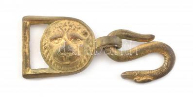 cca 1810 Tiszti kardcsat vég, soproni műhelyből, aranyozott bronz, kopott, h: 6 cm