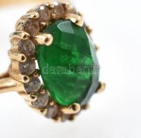 Arany (Au) 14 K zöld köves gyűrű és függő, jelzett, méret: 54, 1,6×0,6 cm, bruttó: 3,2 g