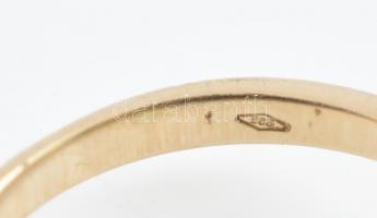 Arany (Au) 14 K zöld köves gyűrű és függő, jelzett, méret: 54, 1,6×0,6 cm, bruttó: 3,2 g