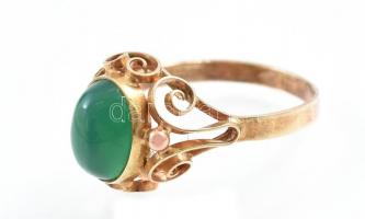 Arany (Au) 14K zöld köves gyűrű, jelzett, méret: 51, bruttó: 2,1 g