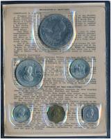 Fülöp-szigetek 1975. 1s-5P (6xklf) forgalmi sor angol nyelvű leírással, eredeti műanyag tokban T:1-2 patina, az egyiken ph, ü. Philippines 1975. 1 Sentimo - 5 Piso (6xdiff) coin set with an english coin description, in the original plastic case C:UNC-XF patina, edge error and ding on one of them