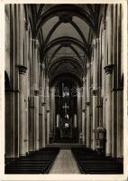 Speyer, Der Dom, Das Mittelschiff mit Blick zum Chor / church interior