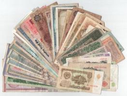 50db-os külföldi bankjegytétel T:III,III- 50pcs foreign banknote lot C:F,VG