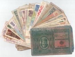 50db-os külföldi bankjegytétel T:III,III-
50pcs foreign banknote lot C:F,VG