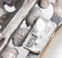 Ezüst (Ag) gyöngyház berakásos medál, jelzett, 3x2cm, bruttó: 7,6g