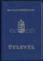 1992 Magyar Köztársaság fényképes kék útlevél