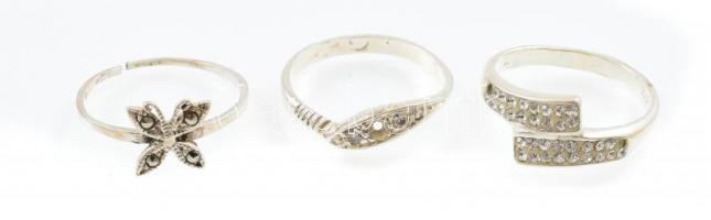 Ezüst(Ag) gyűrűk, 3 db, kőhiánnyal, sérüléssel, jelzettek, bruttó: 6,2 g