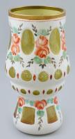 Többrétegű, kézzel festett, hámozott üveg váza, kis kopásnyomokkal, m: 16 cm
